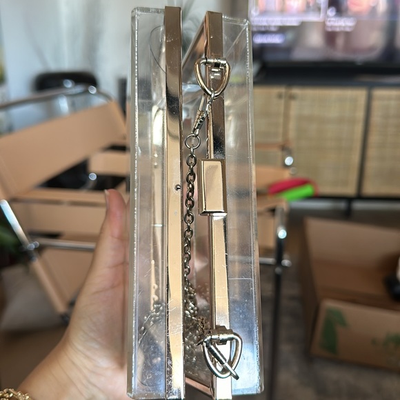 Transparent Clutch Bag - Picture 6 of 7